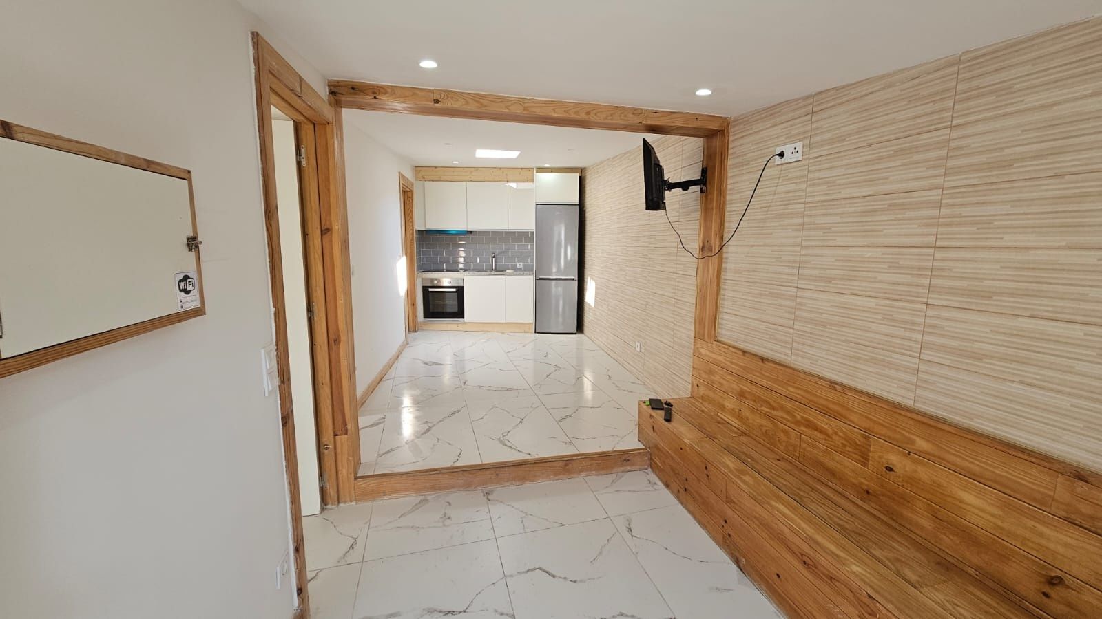 Moradia T2 remodelada com despesas incluida, água e luz
