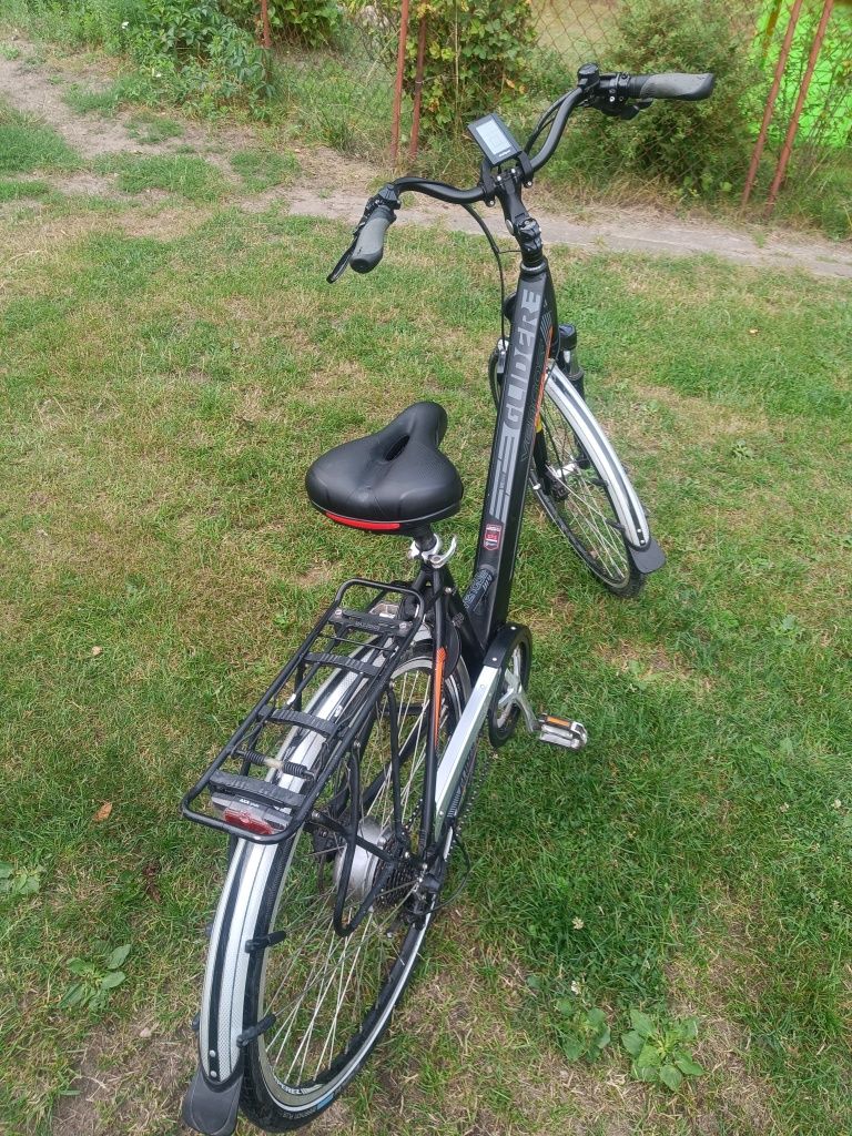Rower elektryczny Trelago Glider.  Bateria po regeneracji.