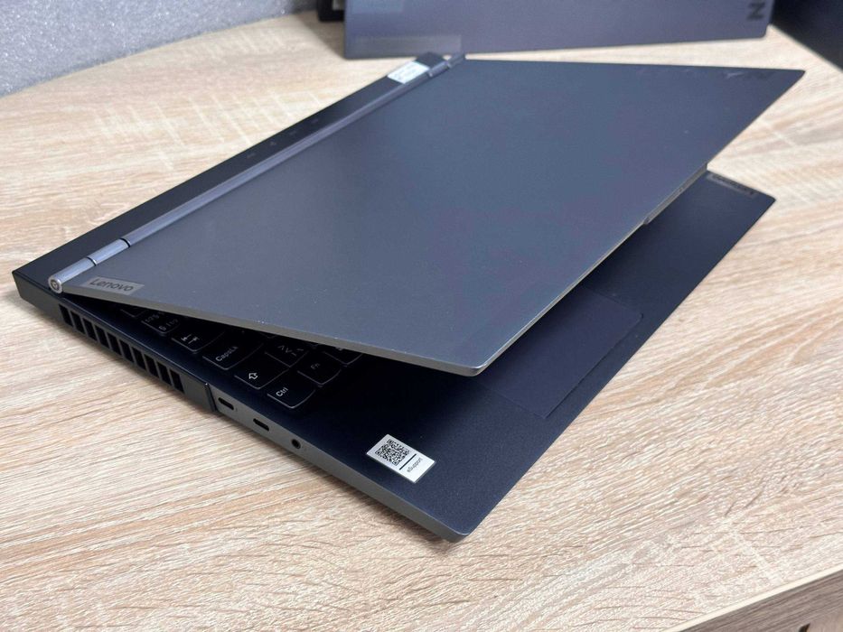Ігровий Ноутбук Lenovo Legion 7 i7-10750H/16 DDR/1Tb RTX2070 SUPER 8Gb