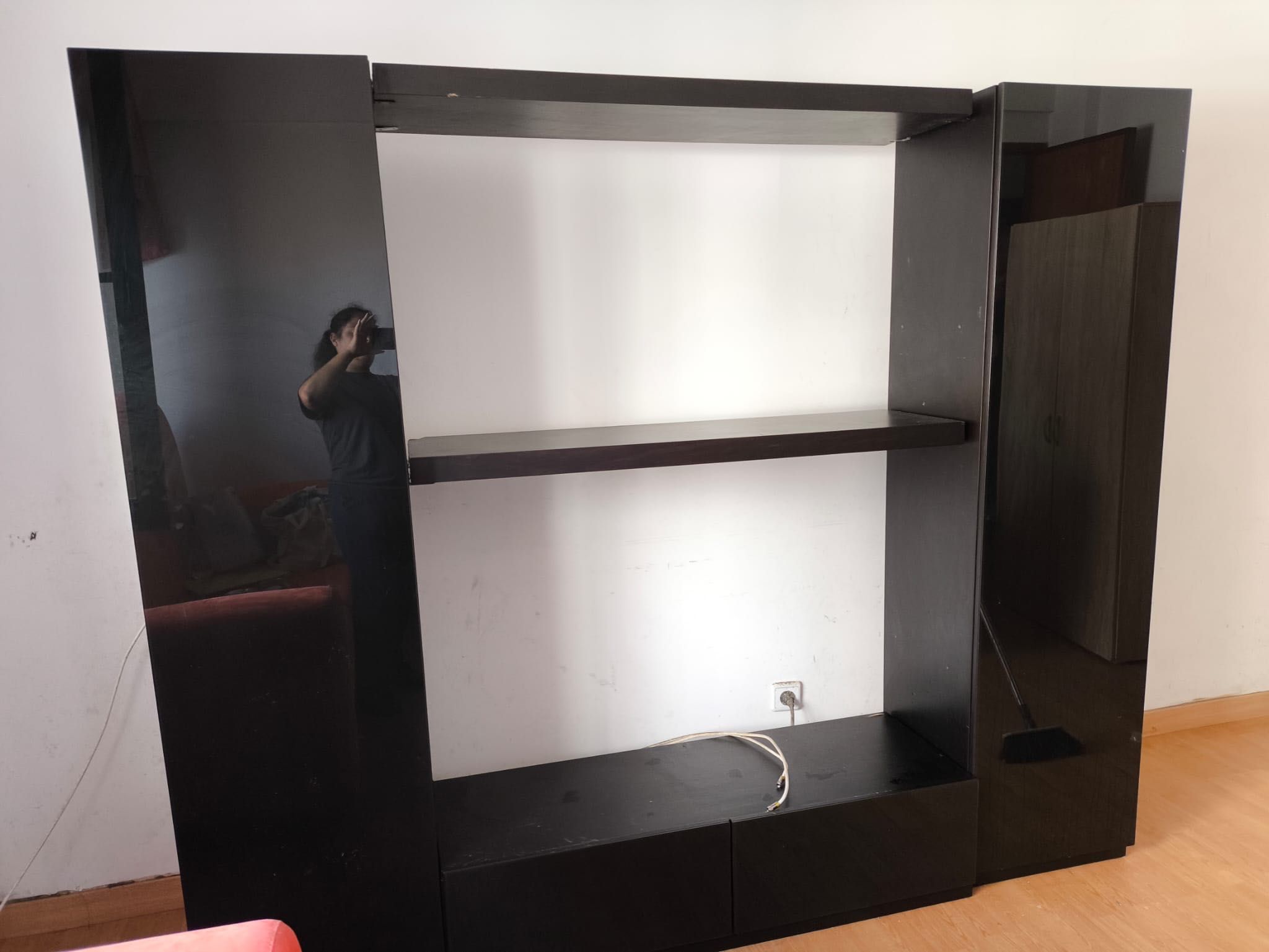 Móvel de sala  para televisão com arrumação