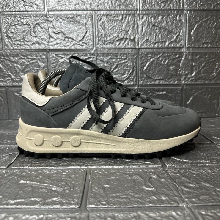 Чоловічі кросівки Adidas La Trainer Lux Grey IE6482