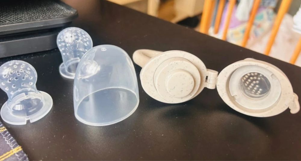 Smoczek Gryzak do jedzenia owoców