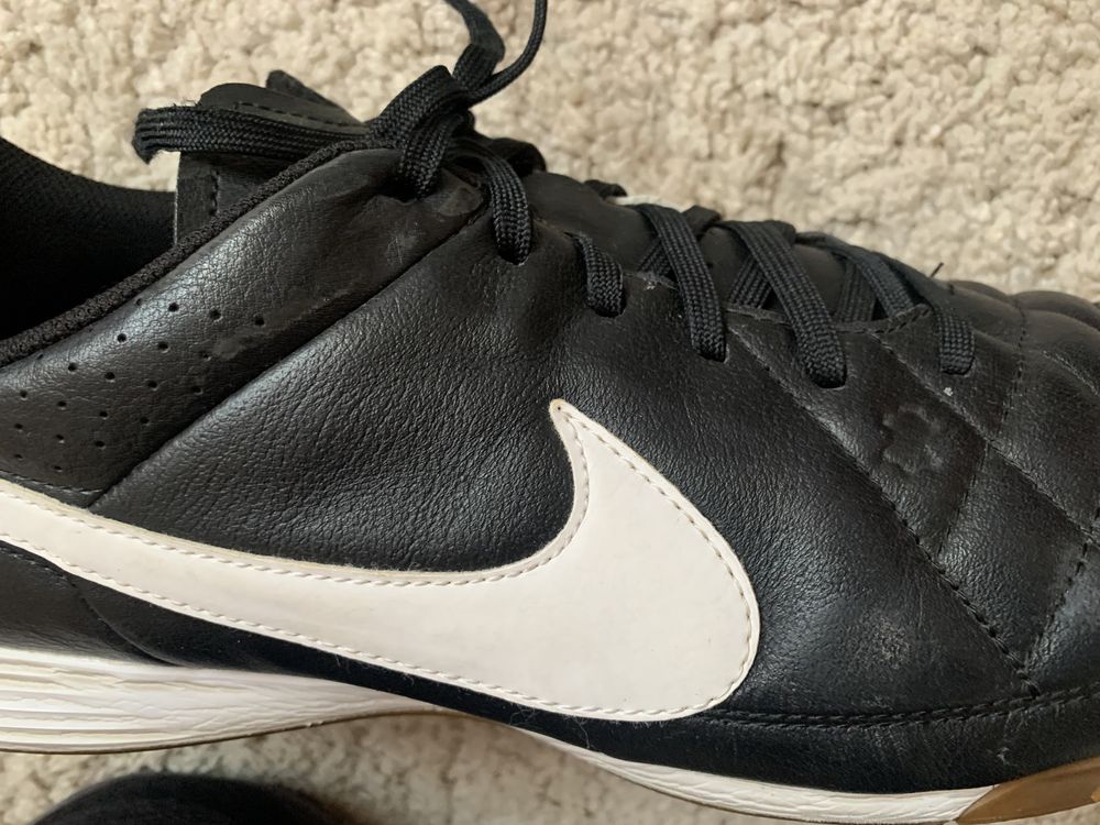 Кроссовки футзалки NIKE 30 см