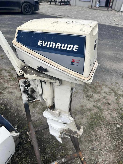 Evinrude 8KM spodzina bez śruby, gaźnik, rumpel