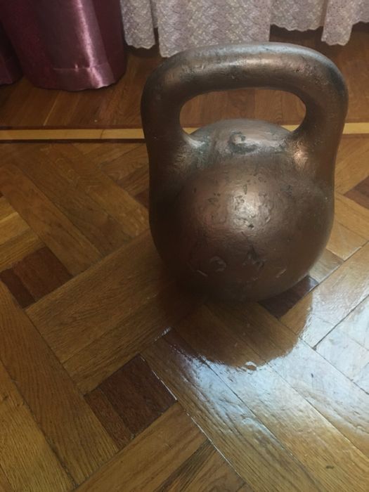 Продам гирю 24 кг