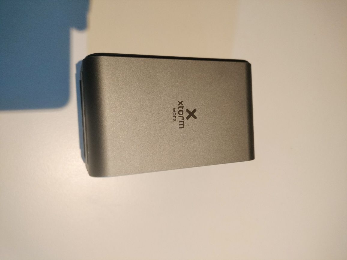 Dell U2417H
Hub USB integrado
Versão hub USB 3.2 Gen 1 (3.1 Gen 1)
Dis