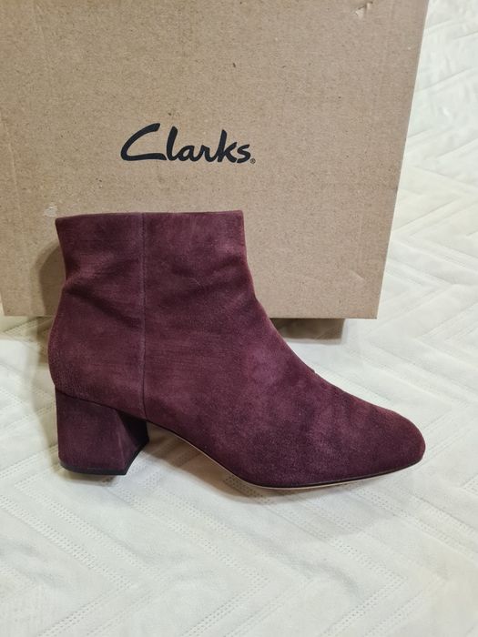Полусапожки женские CLARKS, 39 размер,UK6,замшевые.