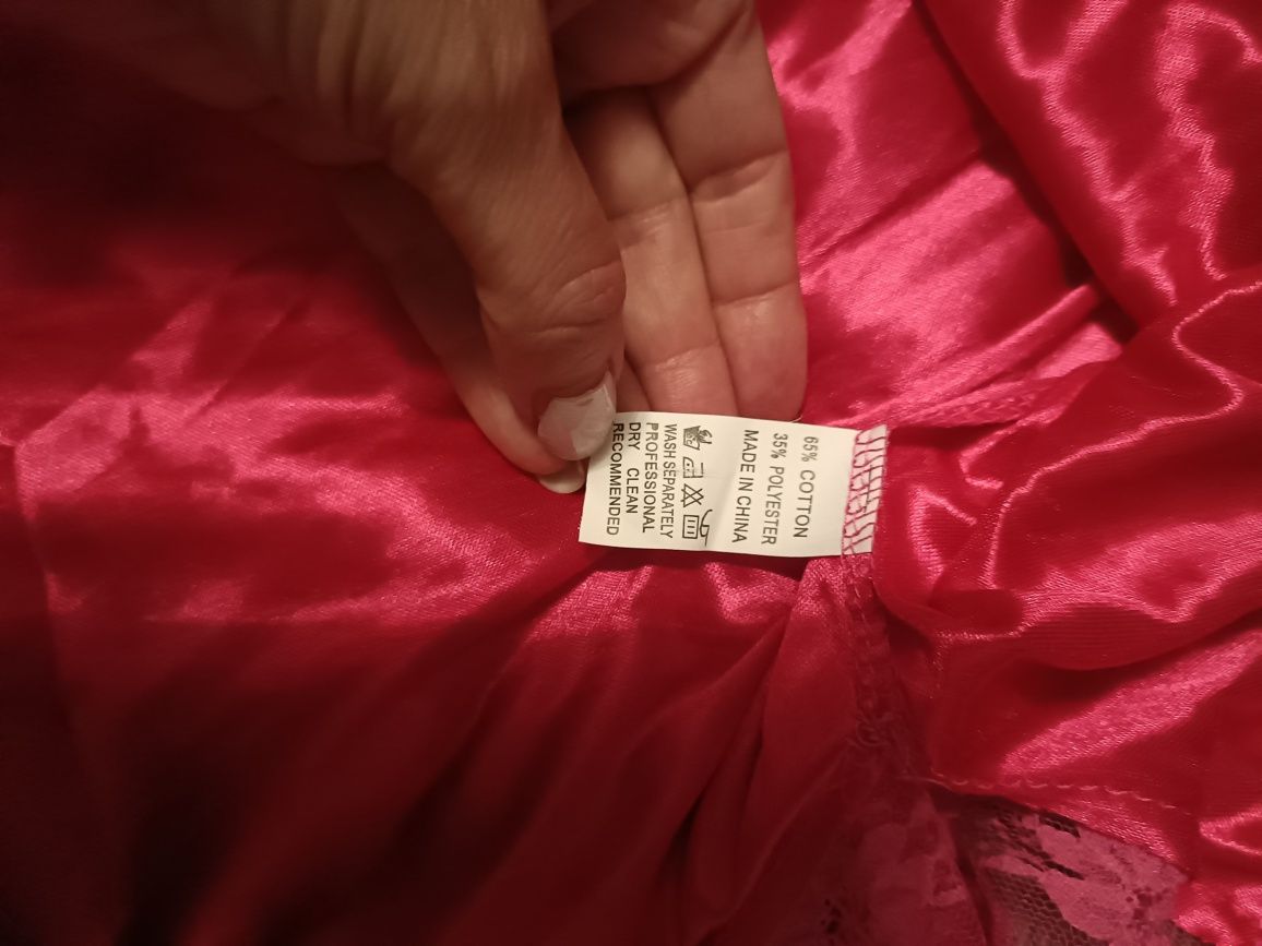 Komplet koszulka+ stringi 38, miseczka L