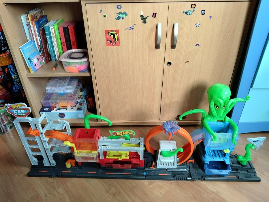 Hot wheels ośmiornica