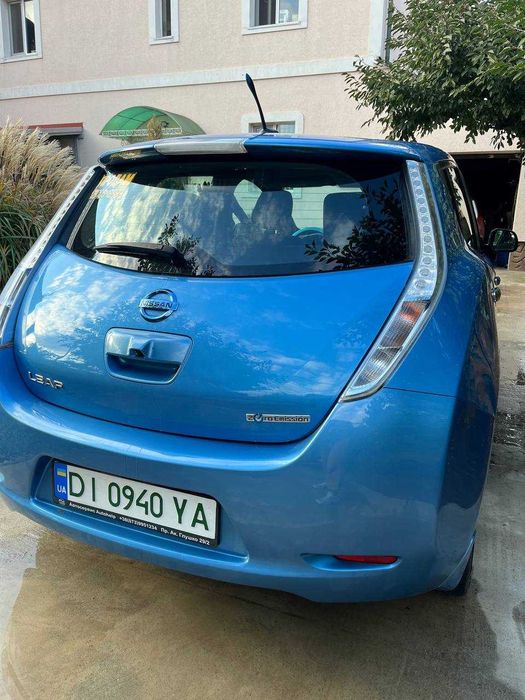 NISSAN Leaf 2013 р 24 кВт