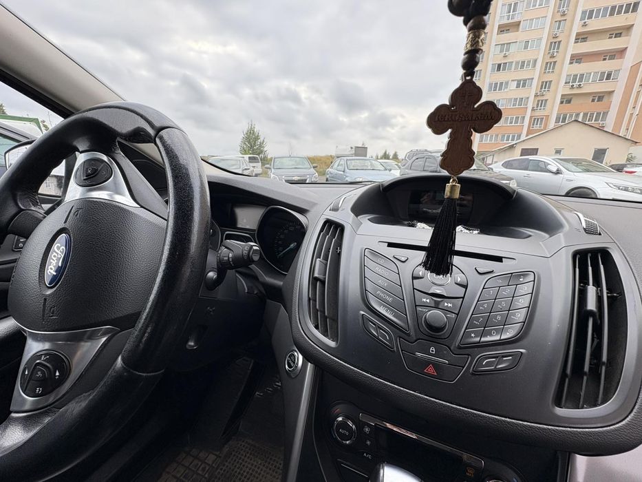 Продам Ford Kuga