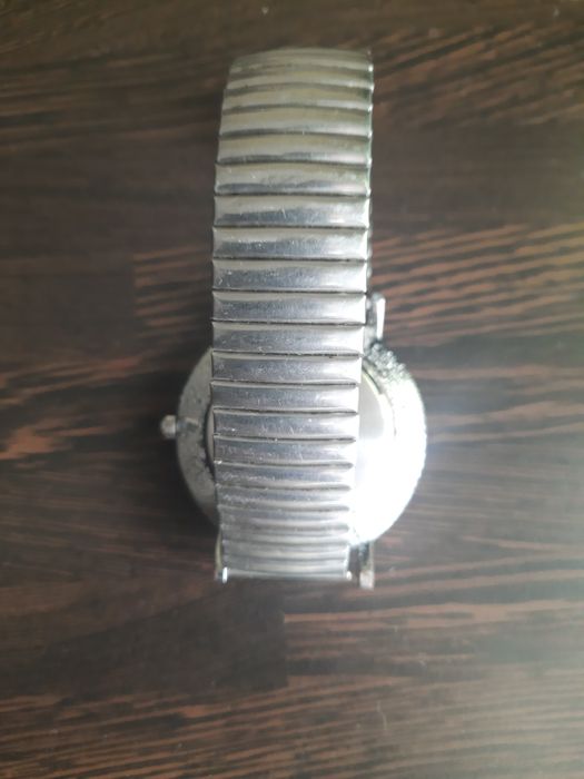 Часы QQ рабочие.