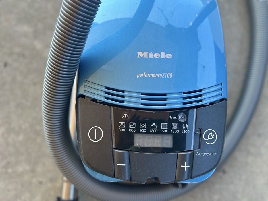 Пилосос Miele. Порохотяг. Пилосмок