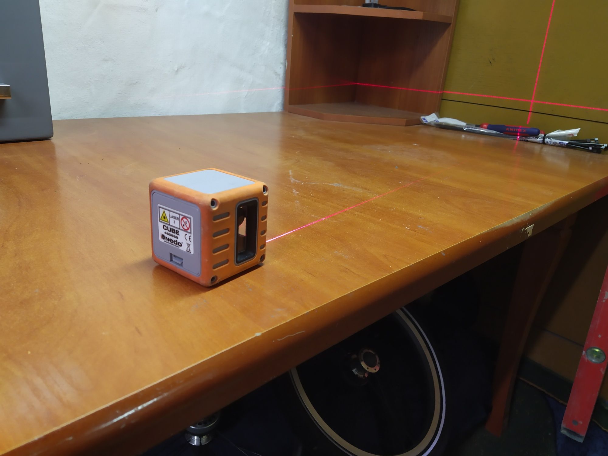 Poręczny laser Nedo CUBE