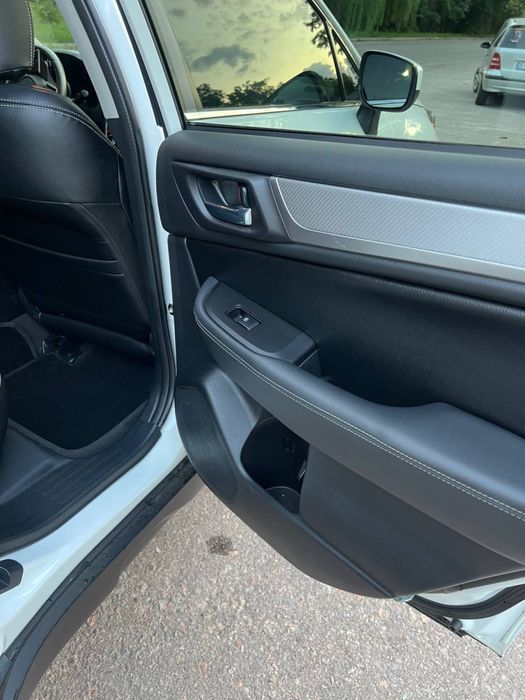 Срочно!Subaru Outback V(FL)2.5AT.AWD
