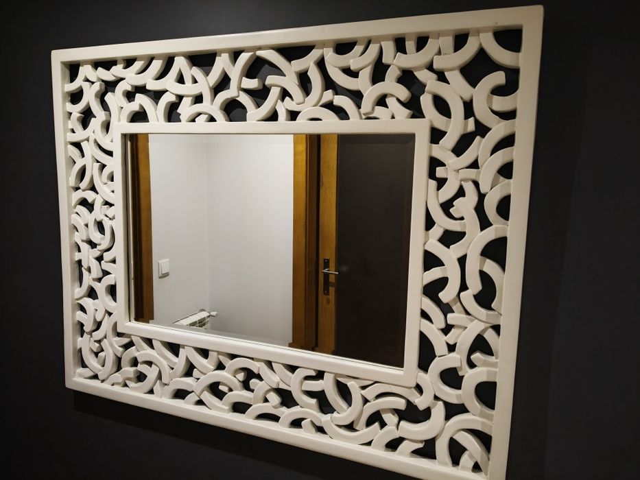 Espelho decorativo lacado