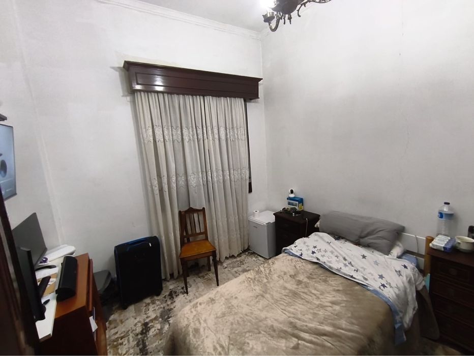 Alugo Quarto em vila nova de Gaia