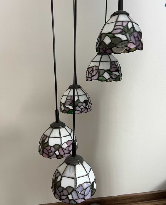 Lampa wisząca w stylu Tiffany