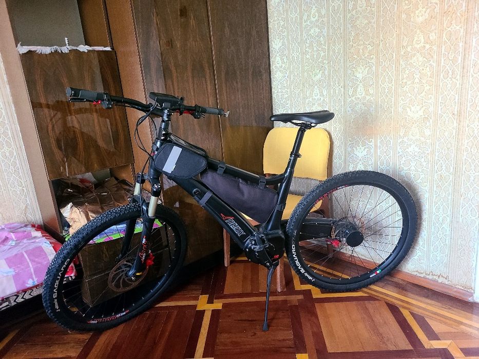 Срочно. Итальянский Электровелосипед Neox Crosser