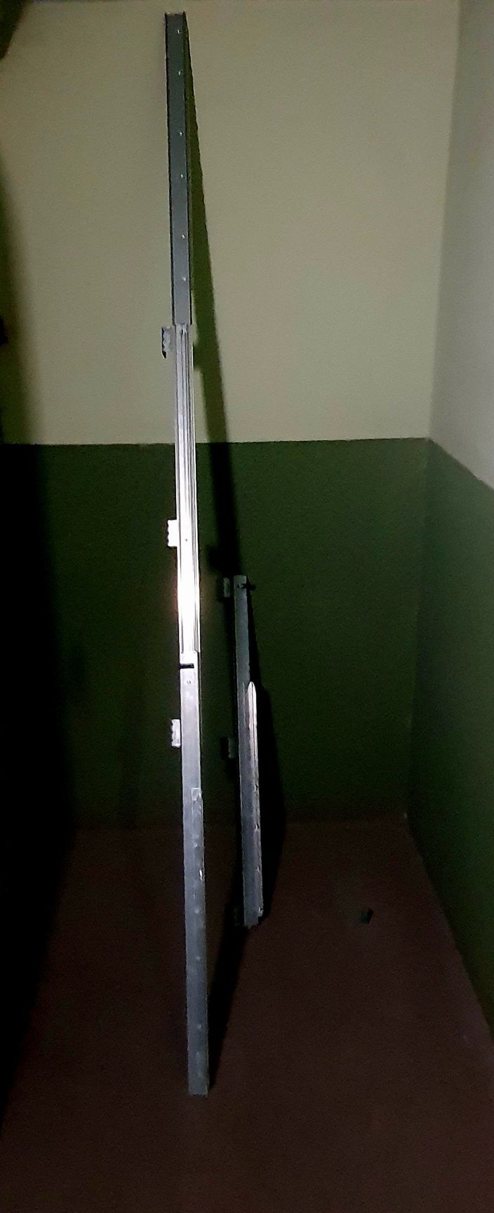 Prowadnice do stolow firmy Pottker 100 cm do 225 cm