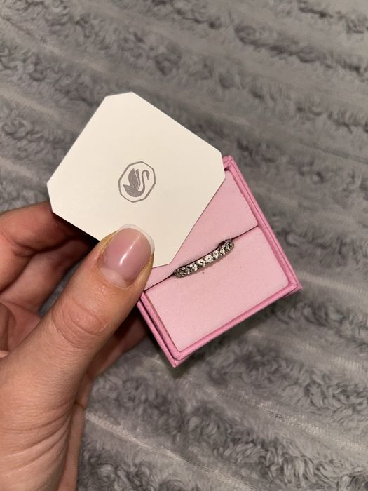 Прикраси Swarovski