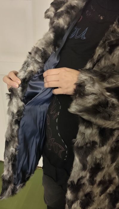 Futro w czarne cętki