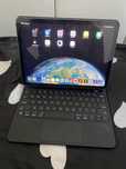 Ipad 11 gen.6 m2 128/8 + kyeboard