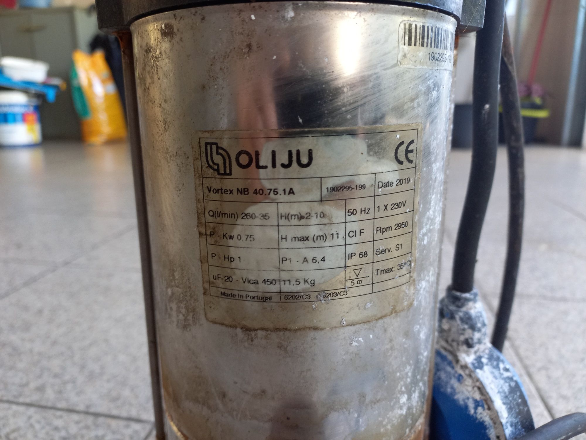 Bomba de aguas da fossa.