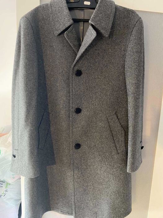 sprzedaż męskiego płaszcza