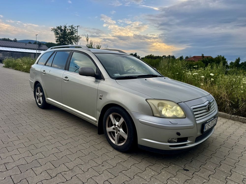 Toyota Avensis 2005 Benzyna T25