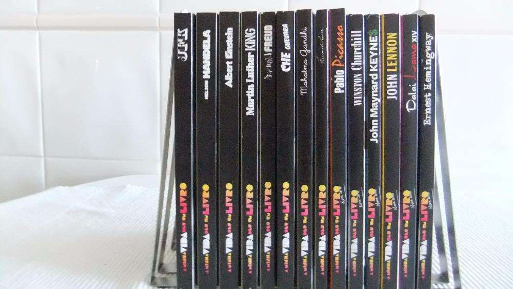 Colecção de 14 biografias.