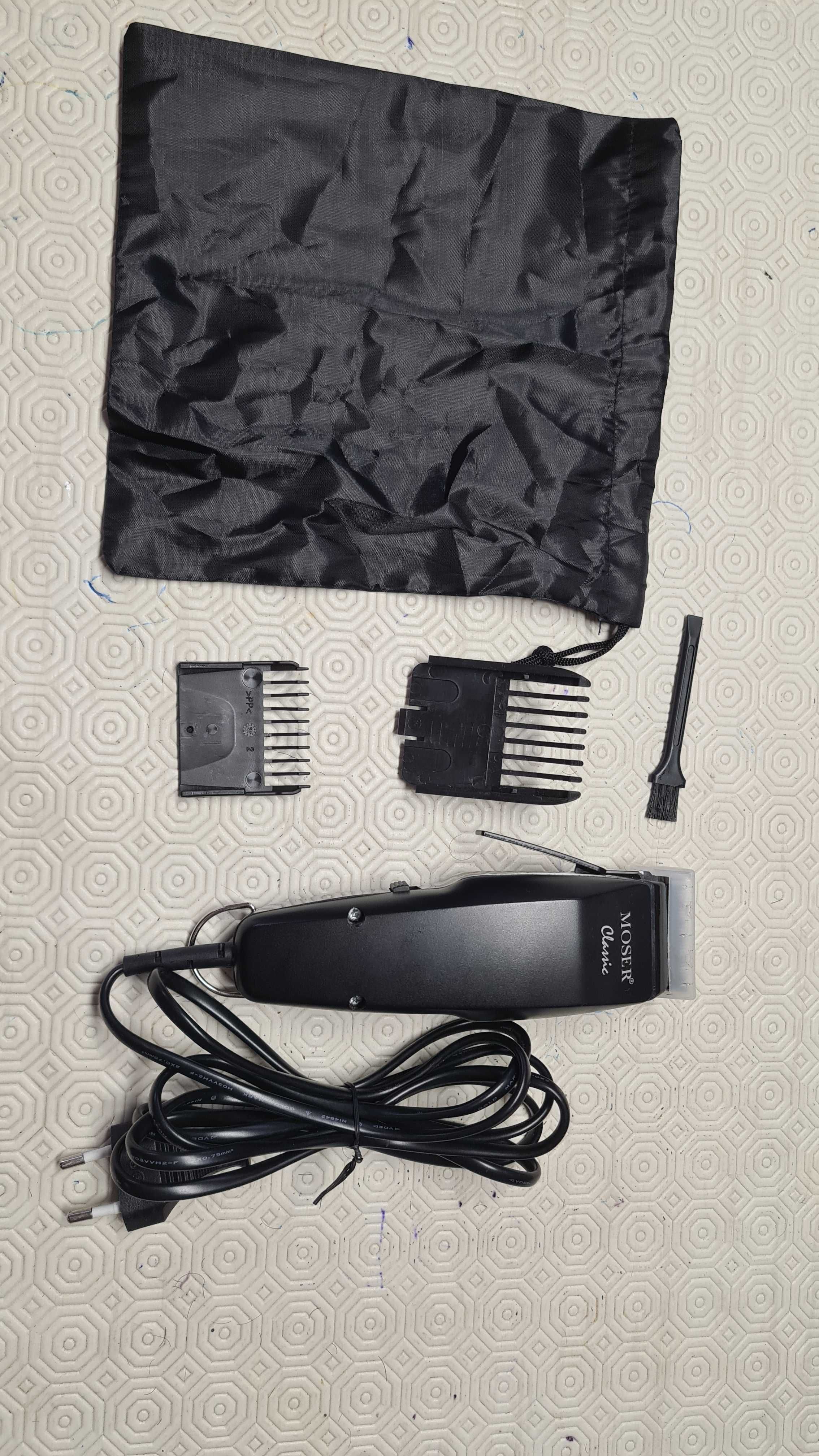 Maquina de cortar cabelo profissional Moser Type 1400 com acessórios