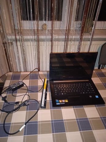Uszkodzony laptop Lenovo g40-30