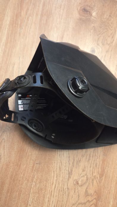 Przyłbica spawalnicza