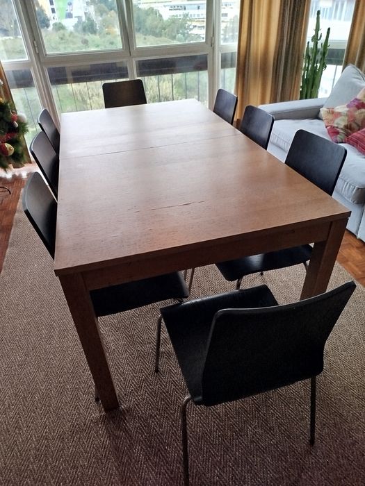 Mesa de sala extensível em 3 tamanhos, com 8 cadeiras