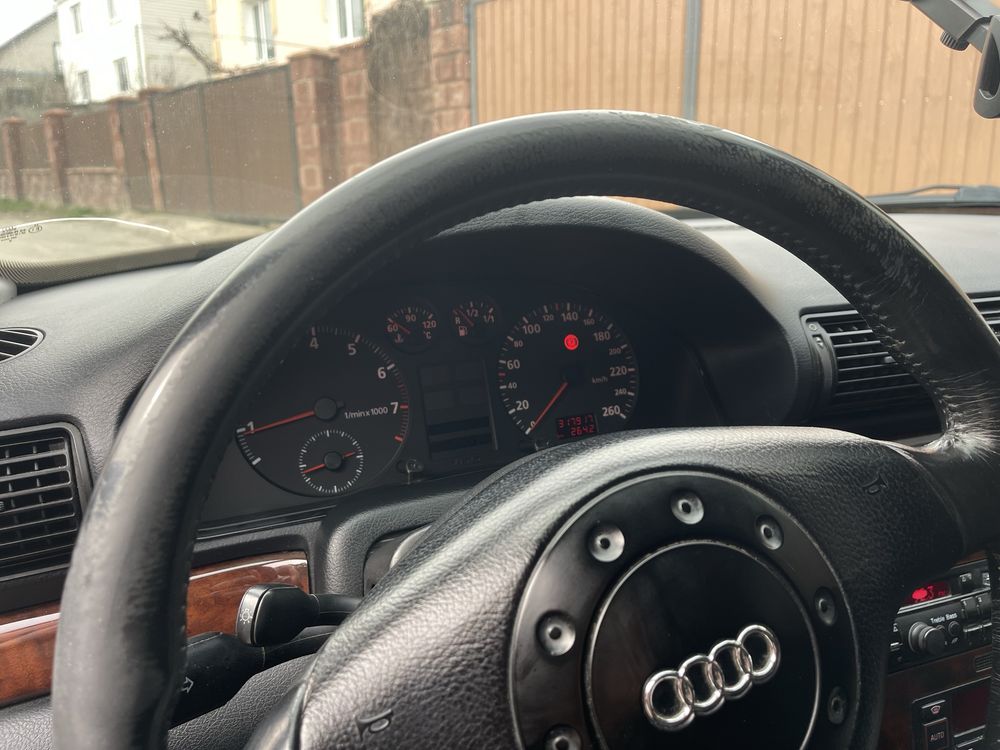 Продам audi a4b5