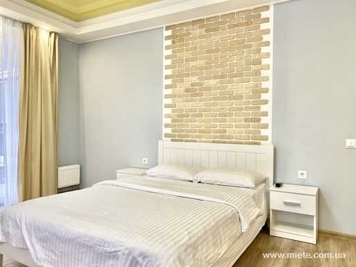 Апартаменты, 2ка студия, в центре ,документы