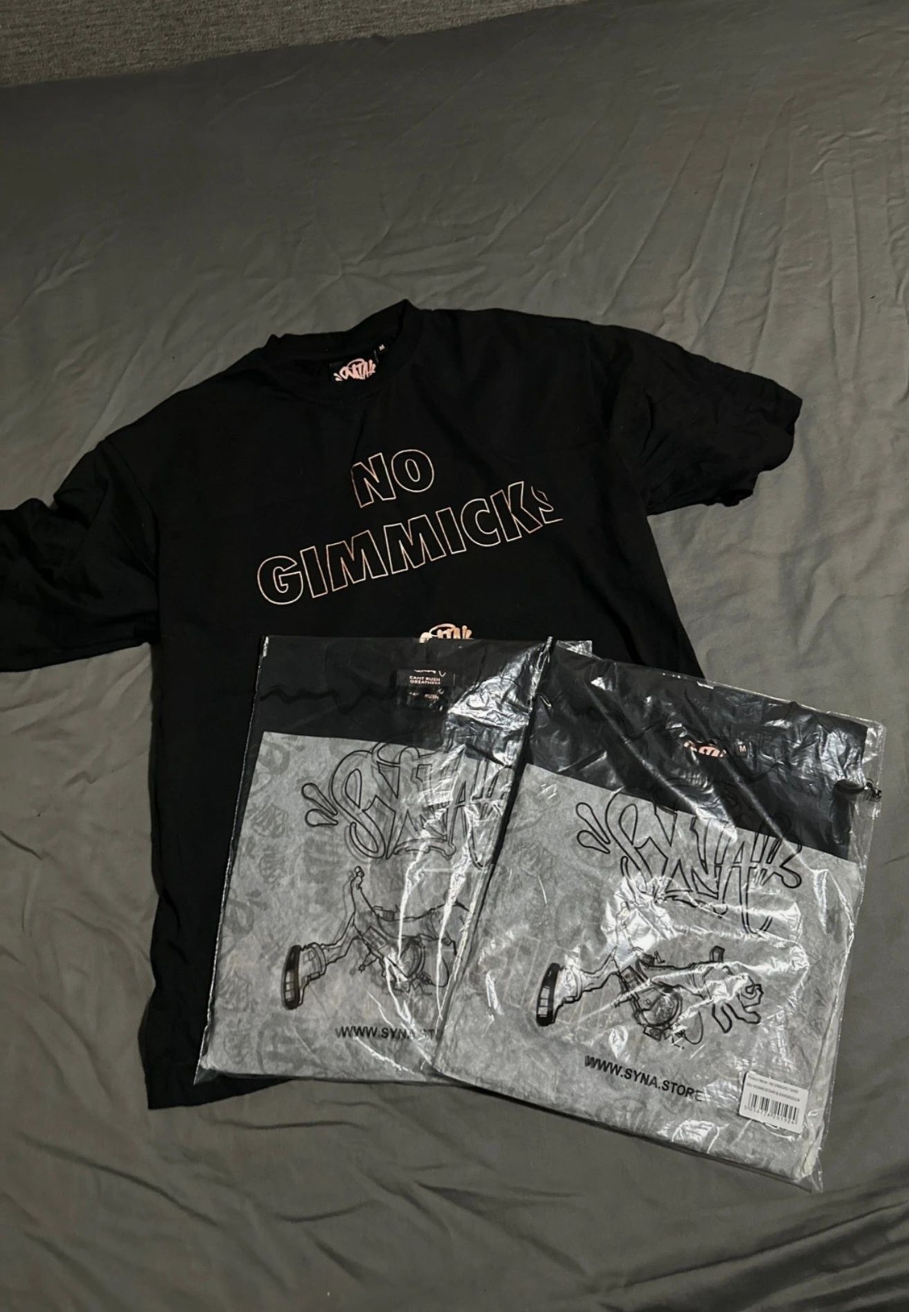 T-shirt synaworl No gimmicks