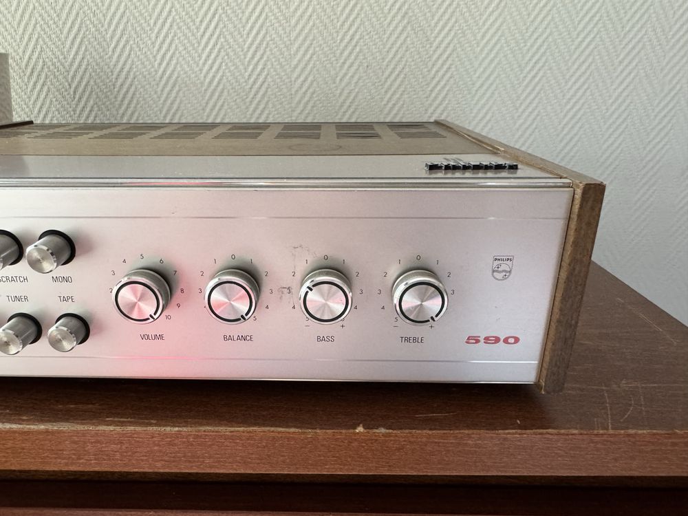 Wzmacniacz Philips 22rh590