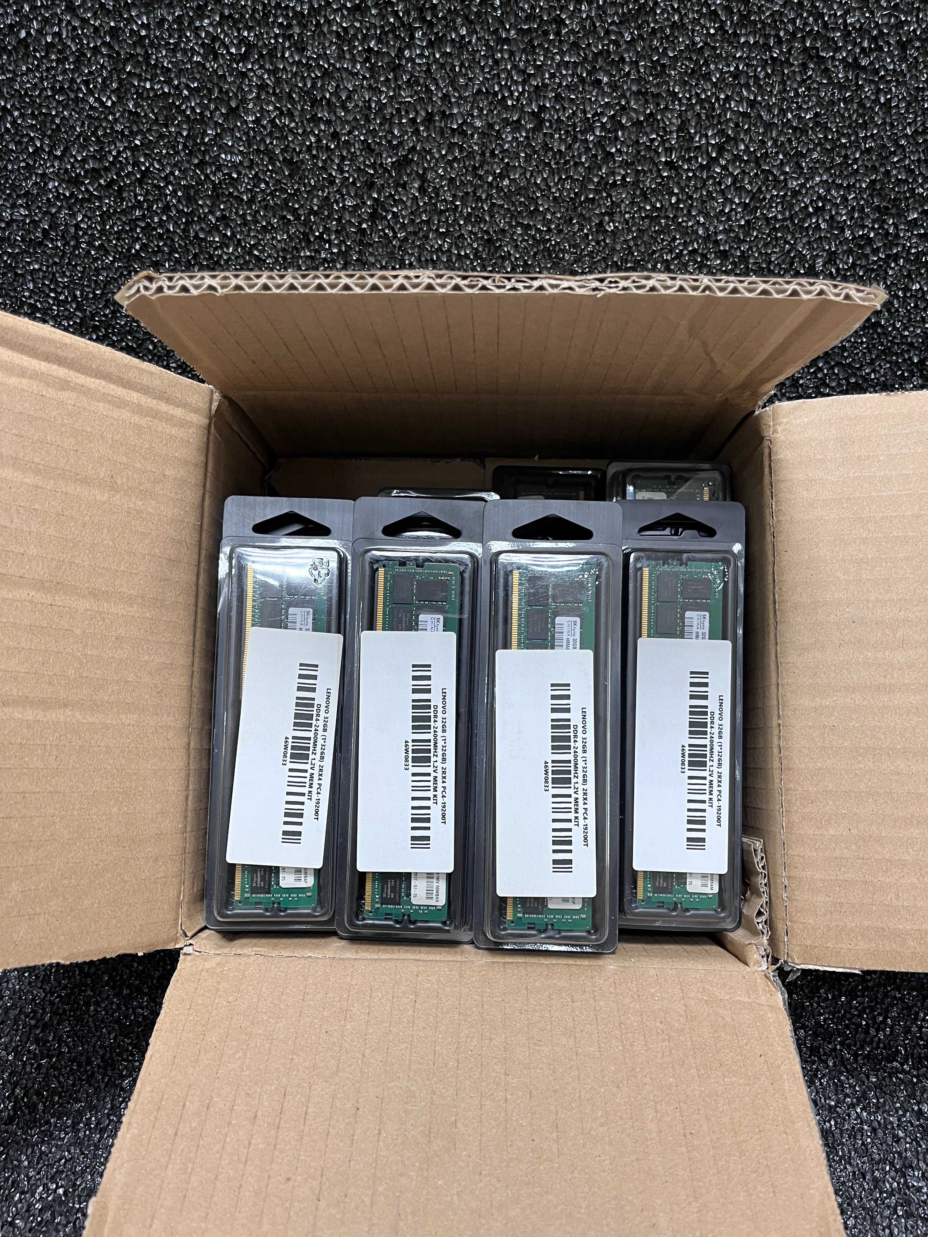 Пам'ять серверна Lenovo (IBM) 32GB TruDDR4 2400MHz LP RDIMM (46W0833)