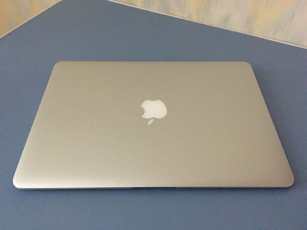 Apple MacBook A1466 2015 / i7 2.2 / SSD 8Gb / 256Gb