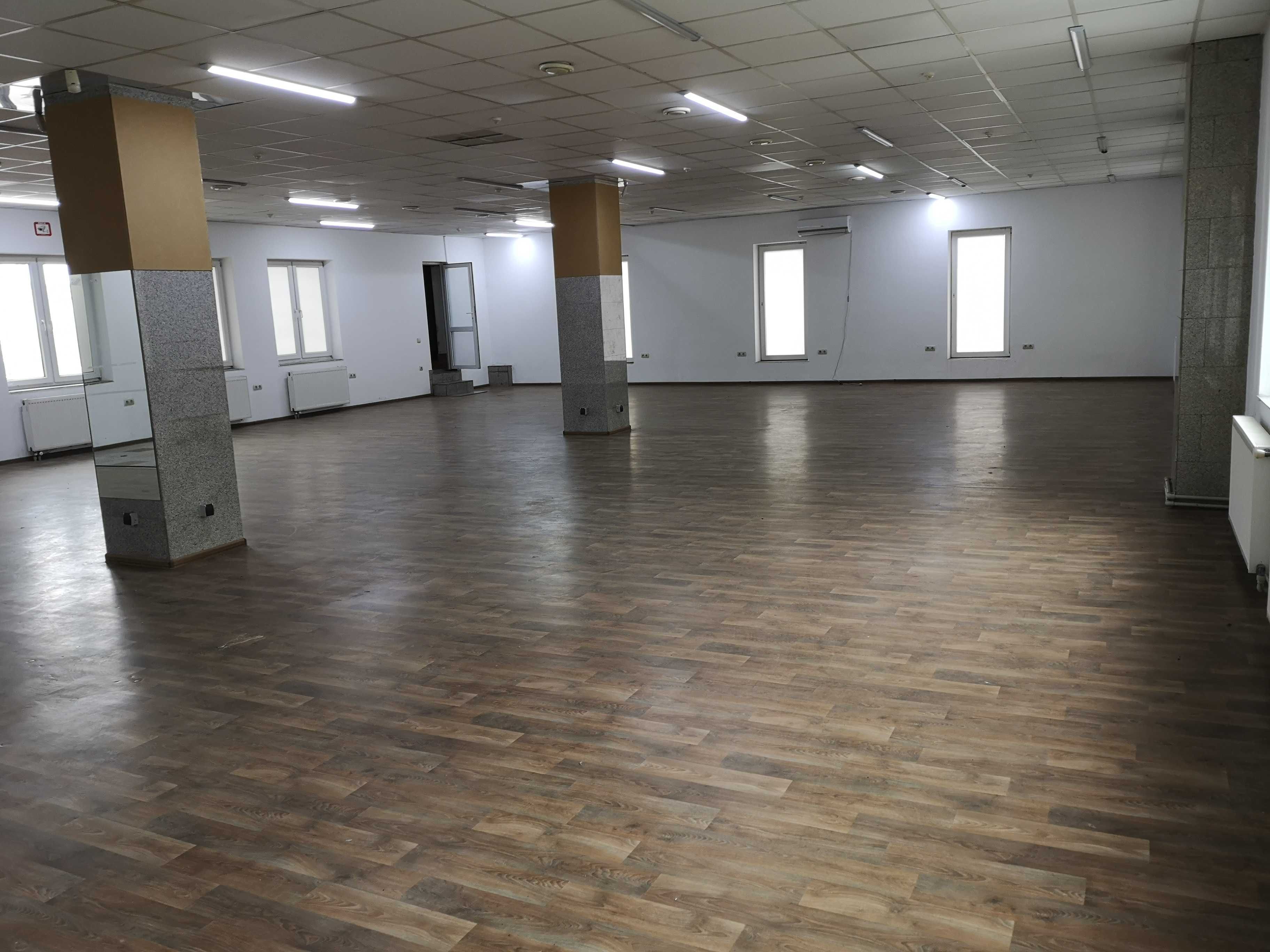 Здам приміщення в оренду  200 кв.метрів. м Калуш