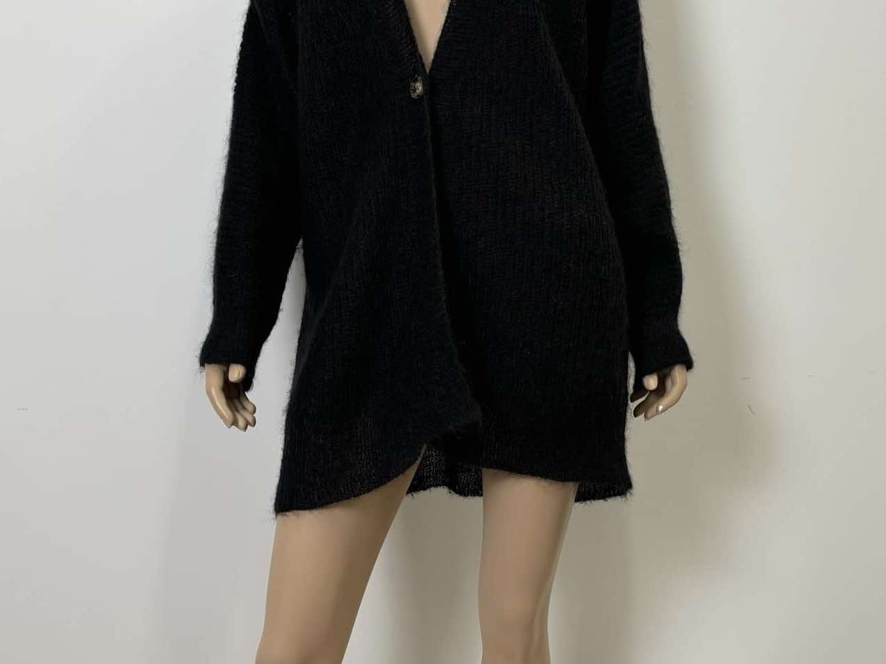 Gestuz kardigan oversize sweter damski XS/S moher wełna 
55%moher 
15%