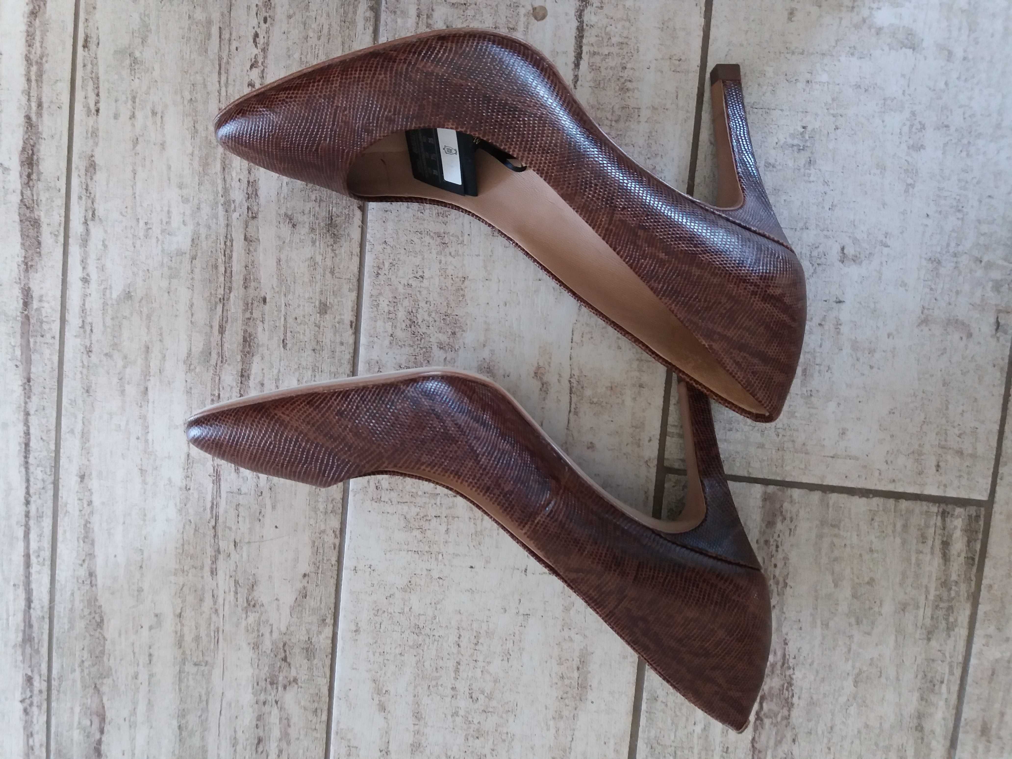 Oszałamiające szpilki Massimo Dutti
