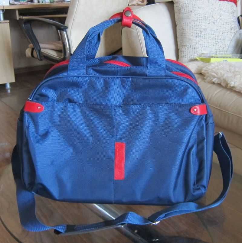 Дорожная спортивная сумка синяя мужская (за 1/2 стоимости).