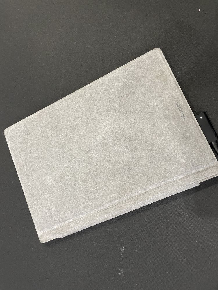 Windows surface  laptop/tablet klawiatura 8gb ram win10 i5