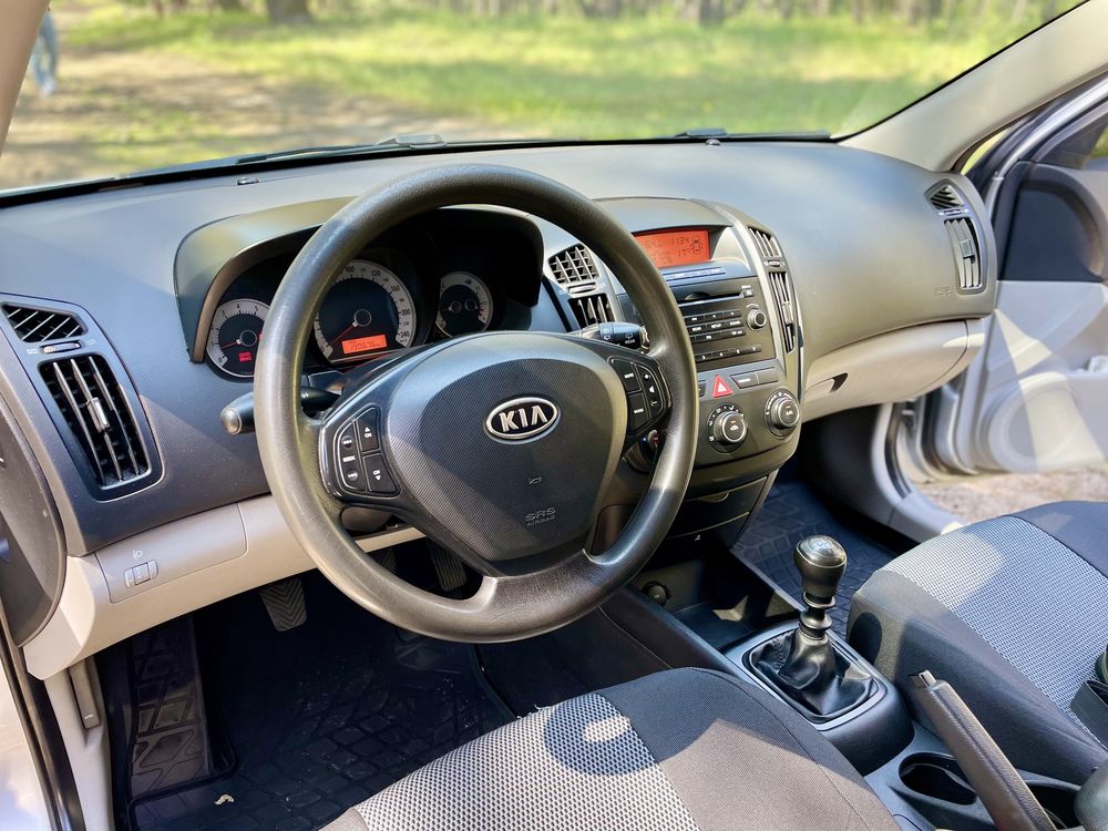 Kia Ceed 2008 экономное авто