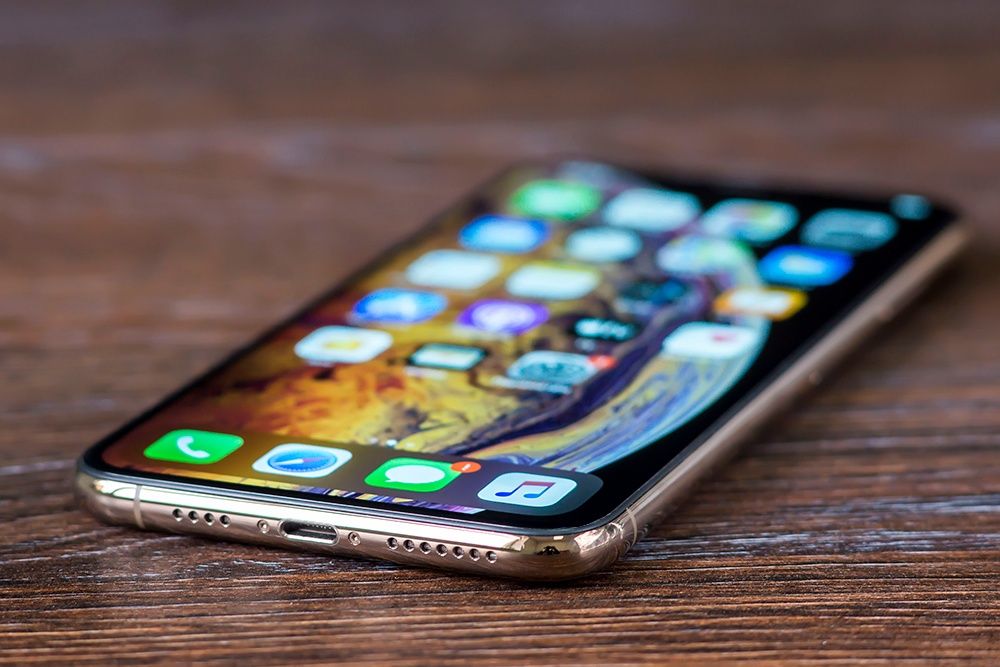 Apple iPhone XS MAX 64/256/512 gb Space Silver Gold 200$