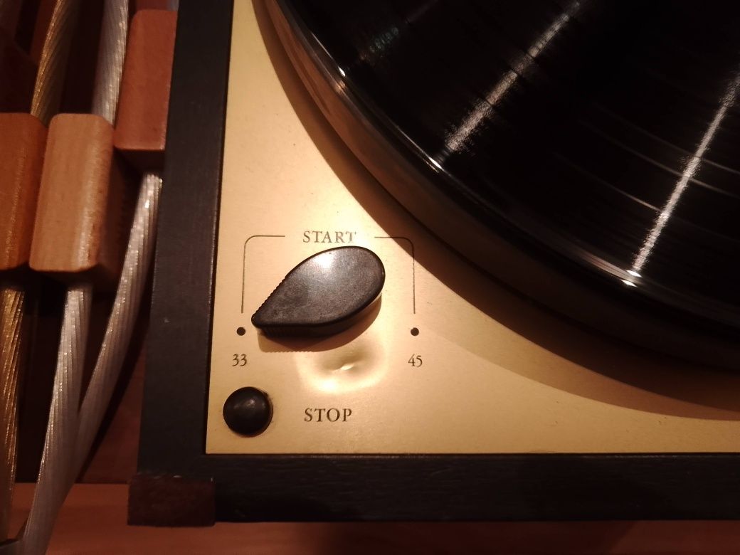 Thorens TD - 146 gold - Gramofon