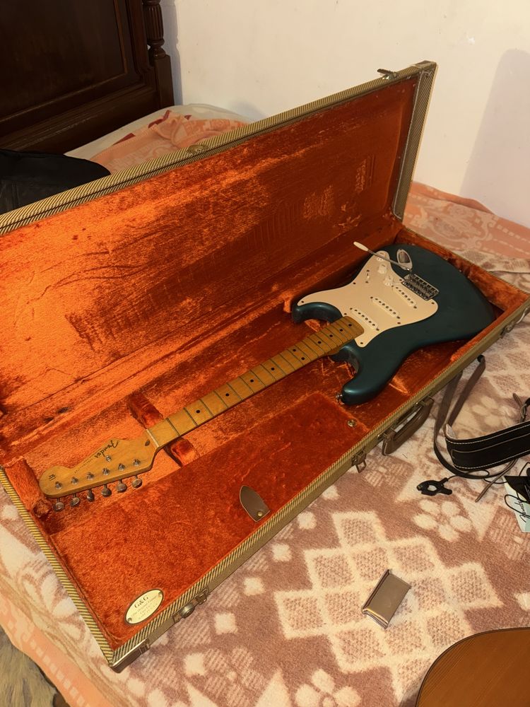 Fender Stratocaster American Vintage 57 Blue Ocean Turquoise
